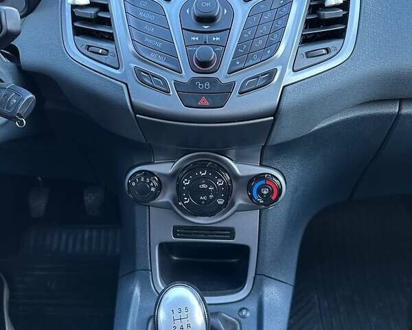 Форд Фієста 2011 у Києві на Automoto.ua Синій Форд Фієста, об'ємом двигуна 1.4 л та пробігом 217 тис. км за 5500 $, фото 11 на Automoto.ua