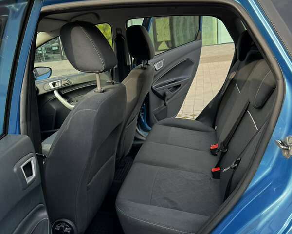 Синий Форд Фиеста, объемом двигателя 1.39 л и пробегом 88 тыс. км за 7200 $, фото 19 на Automoto.ua