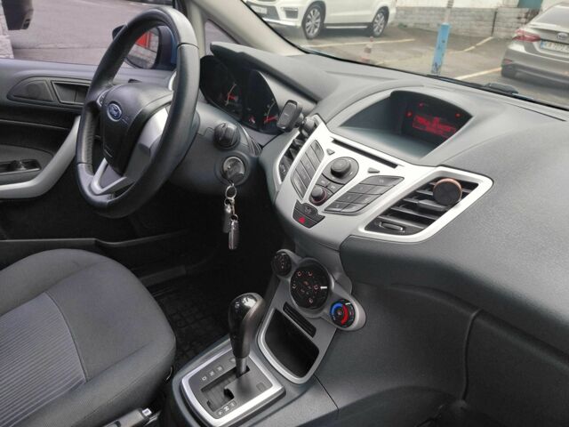 Синий Форд Фиеста, объемом двигателя 1.4 л и пробегом 112 тыс. км за 7500 $, фото 10 на Automoto.ua