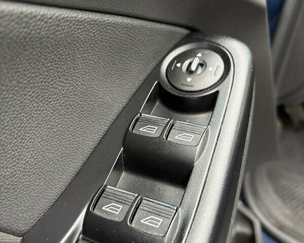 Форд Фиеста 2012 в Киеве на Automoto.ua Синий Форд Фиеста, объемом двигателя 1.2 л и пробегом 215 тыс. км за 5400 $, фото 10 на Automoto.ua