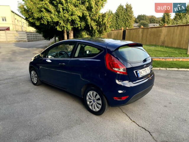 Синій Форд Фієста, об'ємом двигуна 1.4 л та пробігом 175 тис. км за 4700 $, фото 2 на Automoto.ua