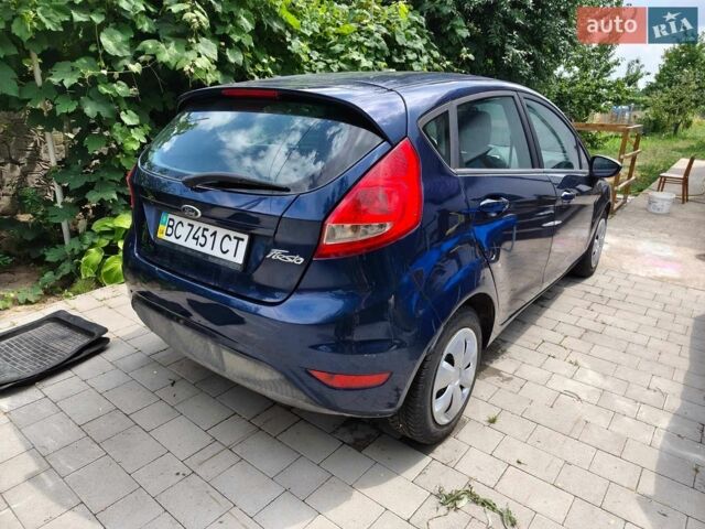 Синій Форд Фієста, об'ємом двигуна 1.24 л та пробігом 240 тис. км за 5500 $, фото 1 на Automoto.ua