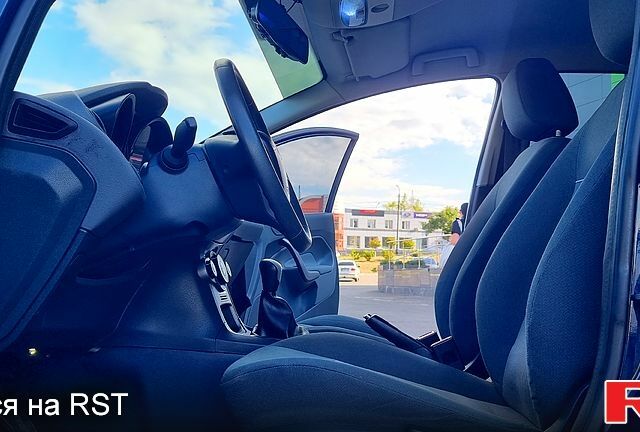Синій Форд Фієста, об'ємом двигуна 1.4 л та пробігом 132 тис. км за 4999 $, фото 7 на Automoto.ua