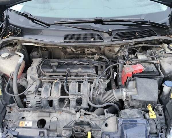 Синий Форд Фиеста, объемом двигателя 1.2 л и пробегом 117 тыс. км за 5629 $, фото 2 на Automoto.ua