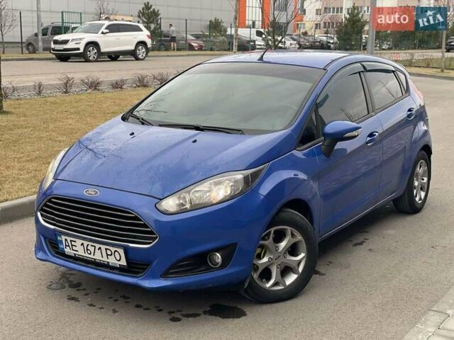 Синий Форд Фиеста, объемом двигателя 1.2 л и пробегом 193 тыс. км за 6400 $, фото 2 на Automoto.ua