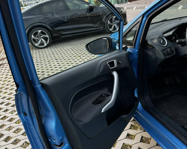 Синий Форд Фиеста, объемом двигателя 1.39 л и пробегом 88 тыс. км за 7200 $, фото 23 на Automoto.ua
