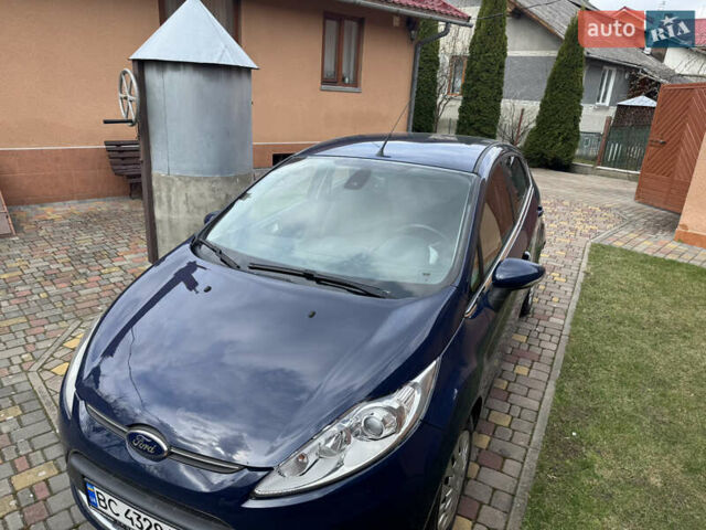 Синий Форд Фиеста, объемом двигателя 1.6 л и пробегом 298 тыс. км за 6200 $, фото 2 на Automoto.ua
