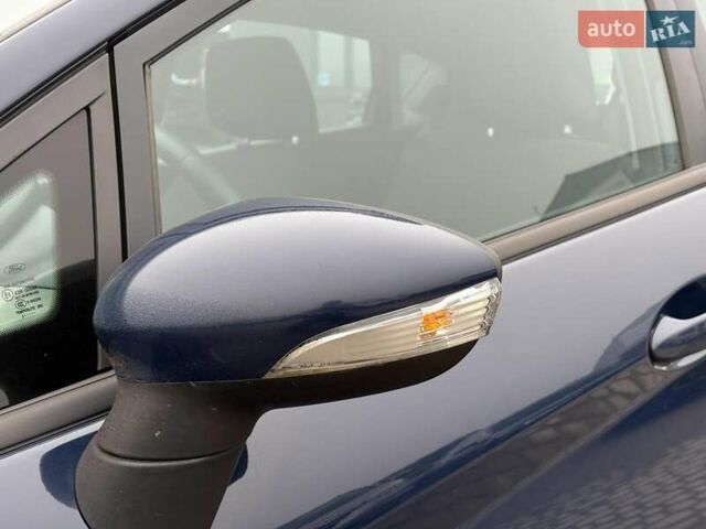 Синий Форд Фиеста, объемом двигателя 1.4 л и пробегом 240 тыс. км за 6190 $, фото 11 на Automoto.ua