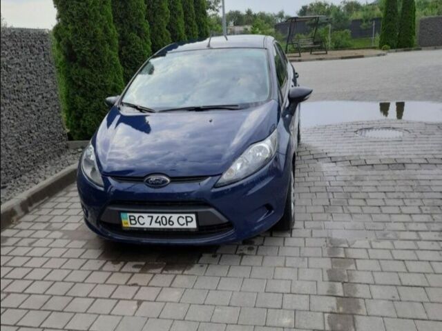 Синий Форд Фиеста, объемом двигателя 0 л и пробегом 28 тыс. км за 6200 $, фото 2 на Automoto.ua