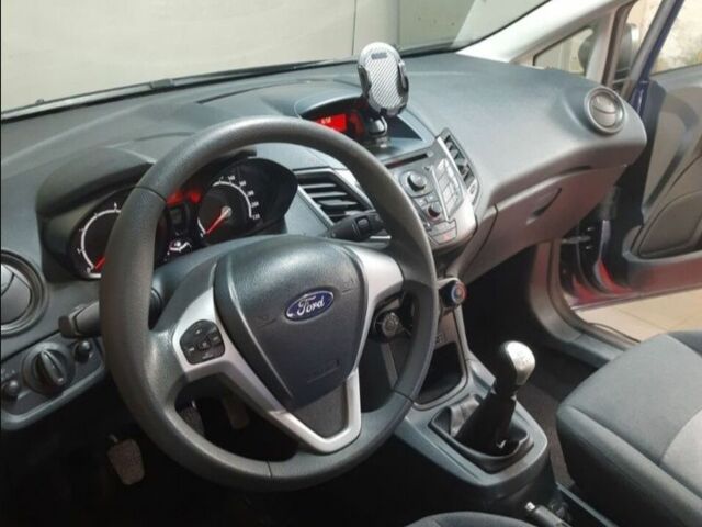 Синий Форд Фиеста, объемом двигателя 0 л и пробегом 28 тыс. км за 6200 $, фото 6 на Automoto.ua