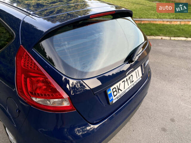 Синій Форд Фієста, об'ємом двигуна 1.4 л та пробігом 175 тис. км за 4700 $, фото 10 на Automoto.ua