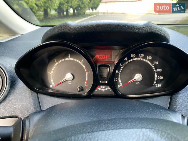 Синій Форд Фієста, об'ємом двигуна 1.4 л та пробігом 175 тис. км за 4700 $, фото 17 на Automoto.ua