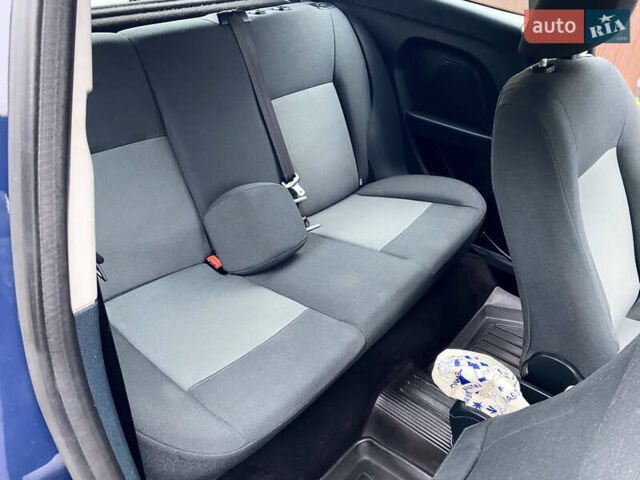 Синій Форд Фієста, об'ємом двигуна 1.4 л та пробігом 176 тис. км за 4600 $, фото 7 на Automoto.ua