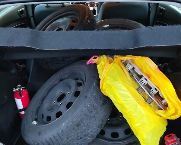 Синий Форд Фиеста, объемом двигателя 1.2 л и пробегом 117 тыс. км за 5629 $, фото 1 на Automoto.ua