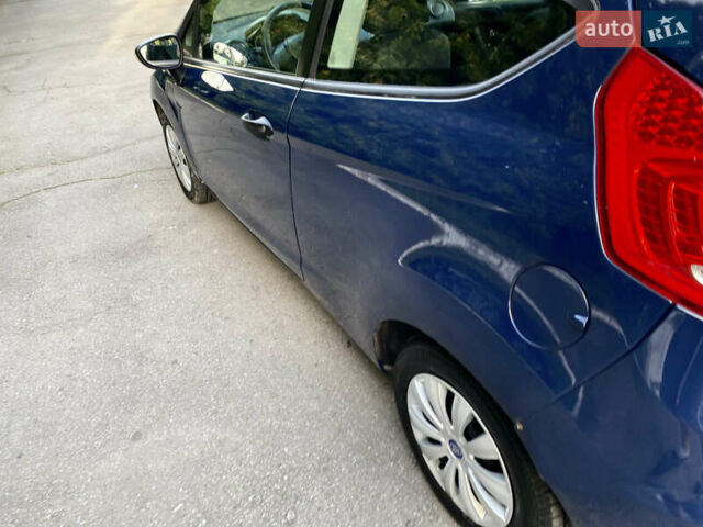 Синій Форд Фієста, об'ємом двигуна 1.4 л та пробігом 175 тис. км за 4700 $, фото 8 на Automoto.ua