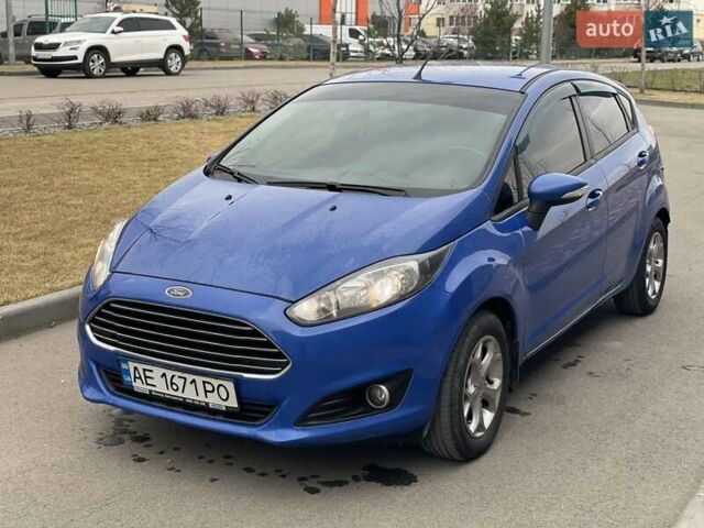 Синий Форд Фиеста, объемом двигателя 1.2 л и пробегом 193 тыс. км за 6400 $, фото 7 на Automoto.ua