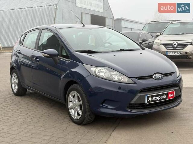 Синий Форд Фиеста, объемом двигателя 1.4 л и пробегом 240 тыс. км за 6190 $, фото 2 на Automoto.ua