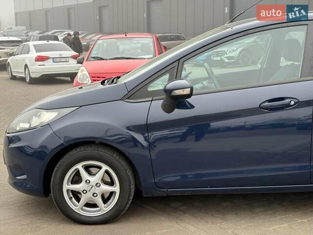 Синий Форд Фиеста, объемом двигателя 1.4 л и пробегом 240 тыс. км за 6190 $, фото 10 на Automoto.ua