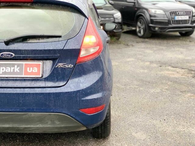 Синій Форд Фієста, об'ємом двигуна 1.4 л та пробігом 241 тис. км за 6290 $, фото 11 на Automoto.ua