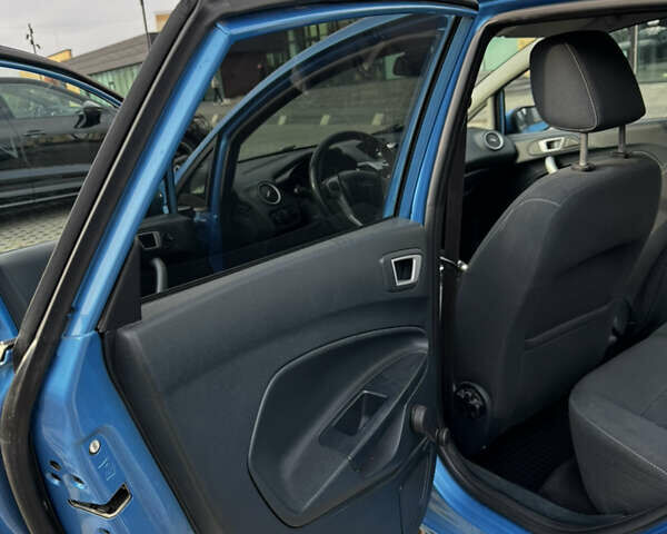 Синий Форд Фиеста, объемом двигателя 1.39 л и пробегом 88 тыс. км за 7200 $, фото 22 на Automoto.ua