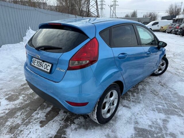 Синий Форд Фиеста, объемом двигателя 1.4 л и пробегом 102 тыс. км за 6999 $, фото 2 на Automoto.ua