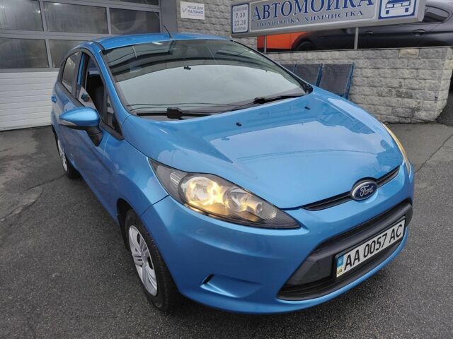 Синий Форд Фиеста, объемом двигателя 1.4 л и пробегом 112 тыс. км за 7500 $, фото 1 на Automoto.ua