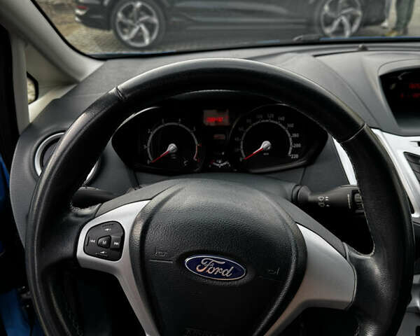 Синий Форд Фиеста, объемом двигателя 1.39 л и пробегом 88 тыс. км за 7200 $, фото 16 на Automoto.ua