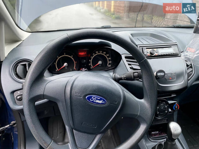 Синій Форд Фієста, об'ємом двигуна 1.4 л та пробігом 176 тис. км за 4600 $, фото 11 на Automoto.ua