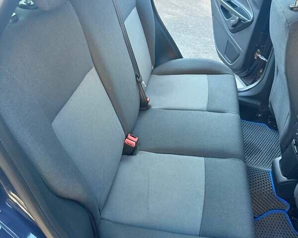 Синий Форд Фиеста, объемом двигателя 1.4 л и пробегом 243 тыс. км за 4800 $, фото 16 на Automoto.ua