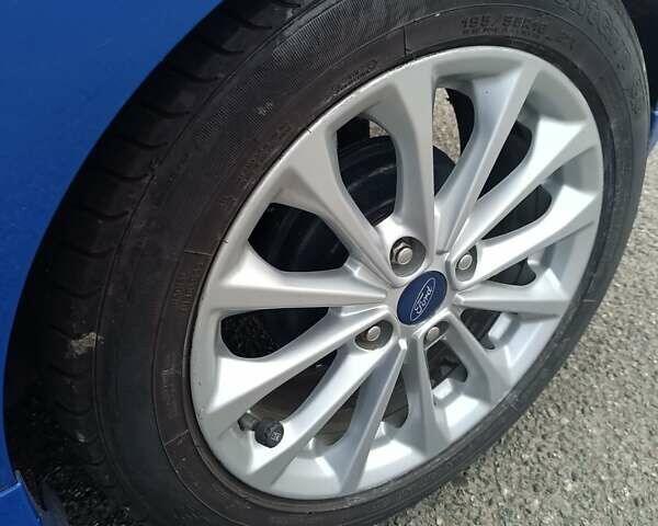 Синий Форд Фиеста, объемом двигателя 1 л и пробегом 153 тыс. км за 6499 $, фото 6 на Automoto.ua