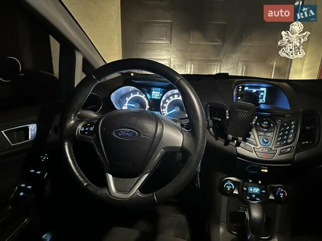 Форд Фиеста 2013 в Кривом Роге на Automoto.ua Синий Форд Фиеста, объемом двигателя 1.6 л и пробегом 75 тыс. км за 8500 $, фото 18 на Automoto.ua