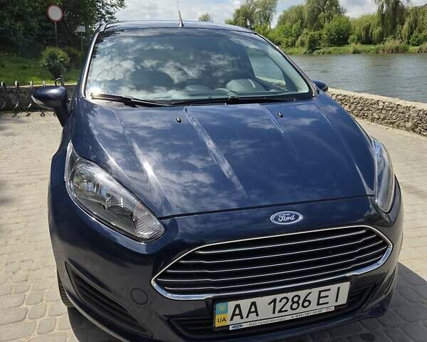 Синий Форд Фиеста, объемом двигателя 1 л и пробегом 85 тыс. км за 7300 $, фото 6 на Automoto.ua
