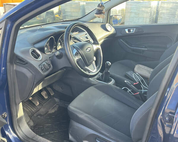 Синий Форд Фиеста, объемом двигателя 1 л и пробегом 108 тыс. км за 5999 $, фото 7 на Automoto.ua