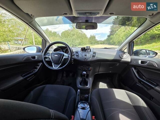 Синий Форд Фиеста, объемом двигателя 1 л и пробегом 85 тыс. км за 7300 $, фото 11 на Automoto.ua