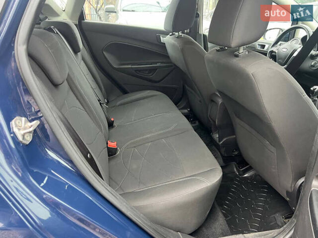 Синій Форд Фієста, об'ємом двигуна 1 л та пробігом 109 тис. км за 6200 $, фото 10 на Automoto.ua
