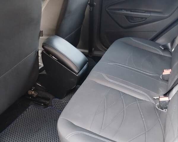 Синій Форд Фієста, об'ємом двигуна 1 л та пробігом 113 тис. км за 6900 $, фото 9 на Automoto.ua