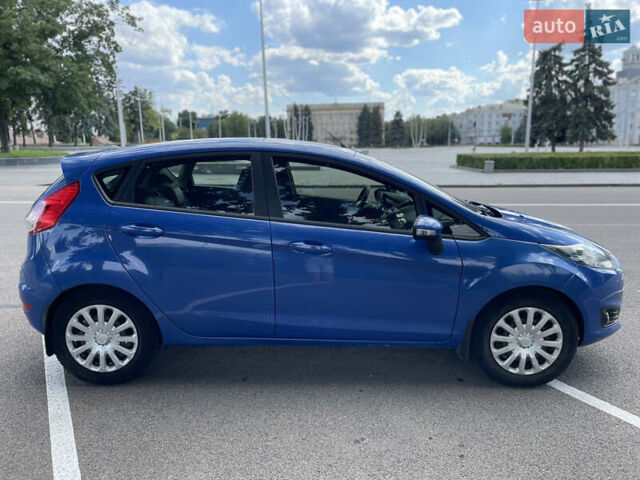 Синий Форд Фиеста, объемом двигателя 1 л и пробегом 157 тыс. км за 6200 $, фото 5 на Automoto.ua