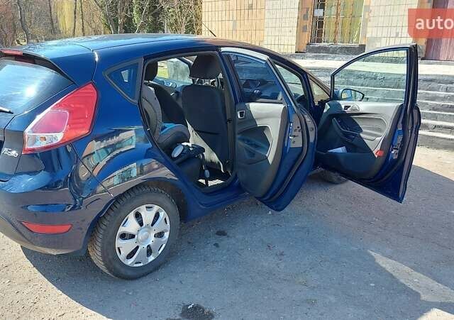 Синий Форд Фиеста, объемом двигателя 1.5 л и пробегом 129 тыс. км за 9500 $, фото 15 на Automoto.ua