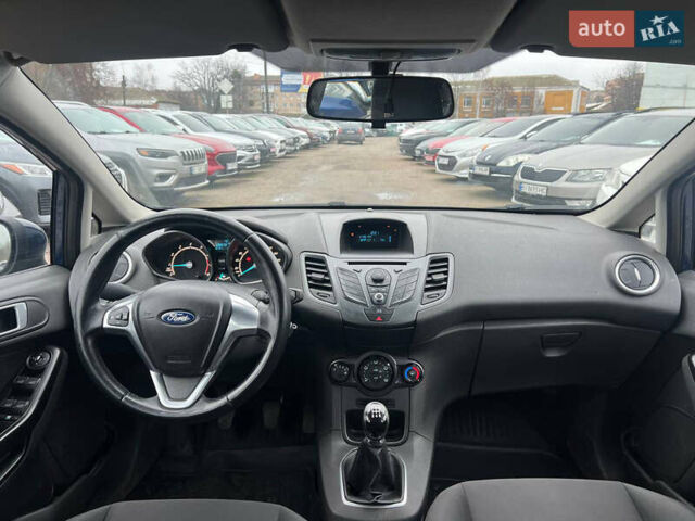 Синій Форд Фієста, об'ємом двигуна 1 л та пробігом 109 тис. км за 6200 $, фото 16 на Automoto.ua
