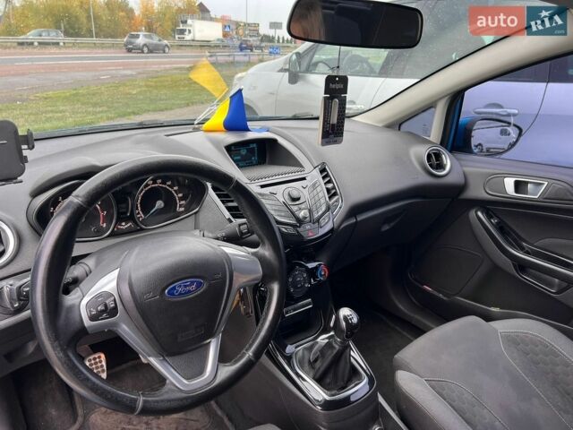Синій Форд Фієста, об'ємом двигуна 1 л та пробігом 166 тис. км за 7500 $, фото 5 на Automoto.ua