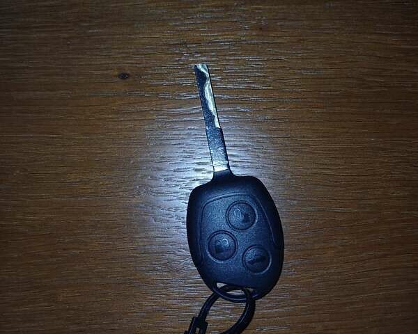 Синий Форд Фиеста, объемом двигателя 1 л и пробегом 152 тыс. км за 4900 $, фото 14 на Automoto.ua