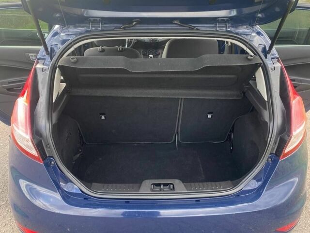 Синій Форд Фієста, об'ємом двигуна 1 л та пробігом 236 тис. км за 5600 $, фото 17 на Automoto.ua