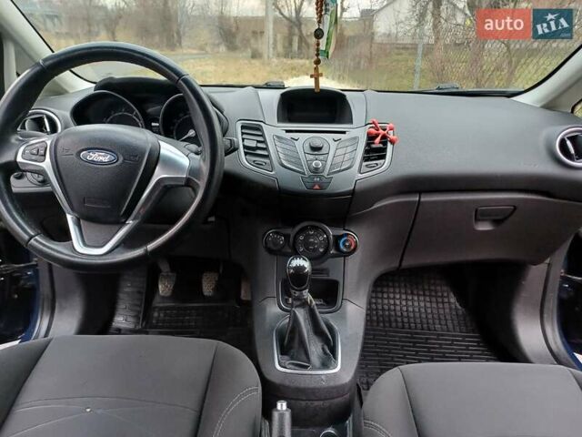 Синий Форд Фиеста, объемом двигателя 1 л и пробегом 152 тыс. км за 4900 $, фото 7 на Automoto.ua
