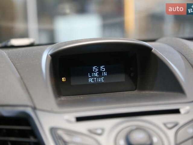 Синій Форд Фієста, об'ємом двигуна 1 л та пробігом 89 тис. км за 7900 $, фото 17 на Automoto.ua