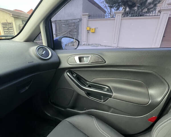 Синій Форд Фієста, об'ємом двигуна 1 л та пробігом 59 тис. км за 7700 $, фото 9 на Automoto.ua