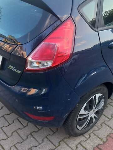 Синий Форд Фиеста, объемом двигателя 1 л и пробегом 240 тыс. км за 4650 $, фото 6 на Automoto.ua