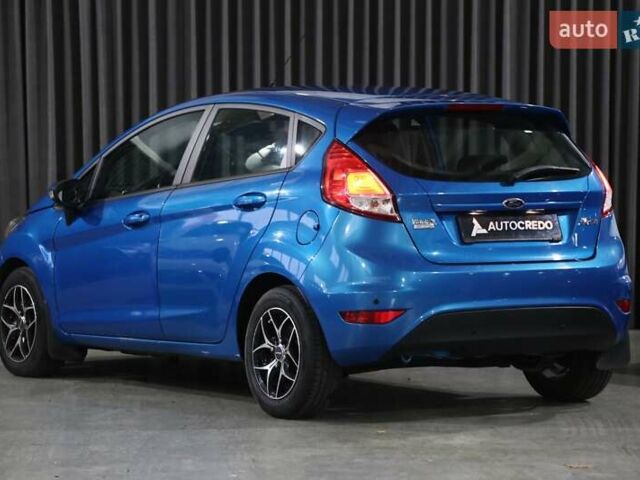 Синій Форд Фієста, об'ємом двигуна 1 л та пробігом 89 тис. км за 7900 $, фото 4 на Automoto.ua