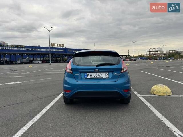Синій Форд Фієста, об'ємом двигуна 1 л та пробігом 125 тис. км за 7500 $, фото 3 на Automoto.ua