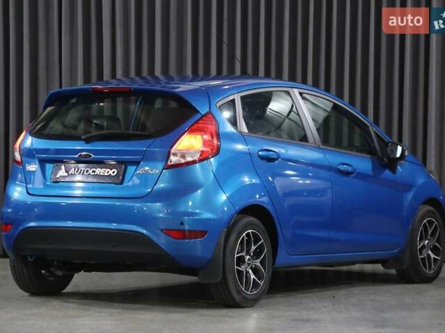 Синій Форд Фієста, об'ємом двигуна 1 л та пробігом 89 тис. км за 7900 $, фото 6 на Automoto.ua