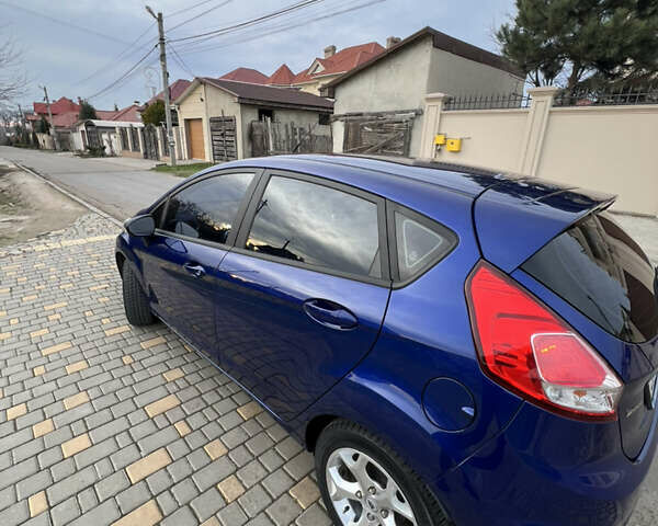 Синій Форд Фієста, об'ємом двигуна 1 л та пробігом 59 тис. км за 7700 $, фото 2 на Automoto.ua